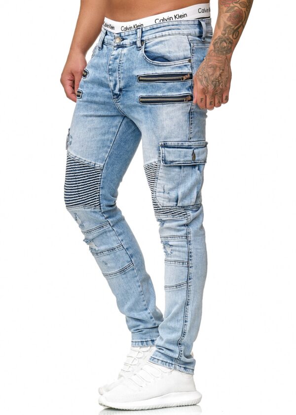 Ljusblåa stretch jeans med cargofickor