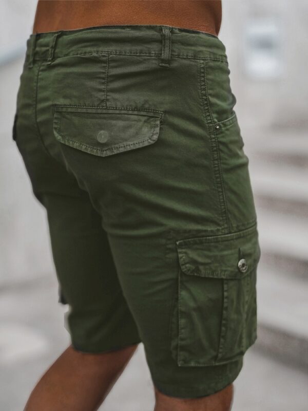 Cargoshorts herr - gröna chino shorts bakifrån zoom