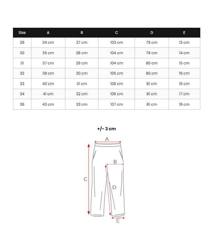 Blåa jeans med trendiga slitningar storlekstabell