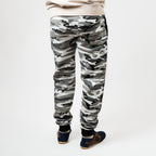 Camouflage Mjukisbyxor stockholm bakifrån