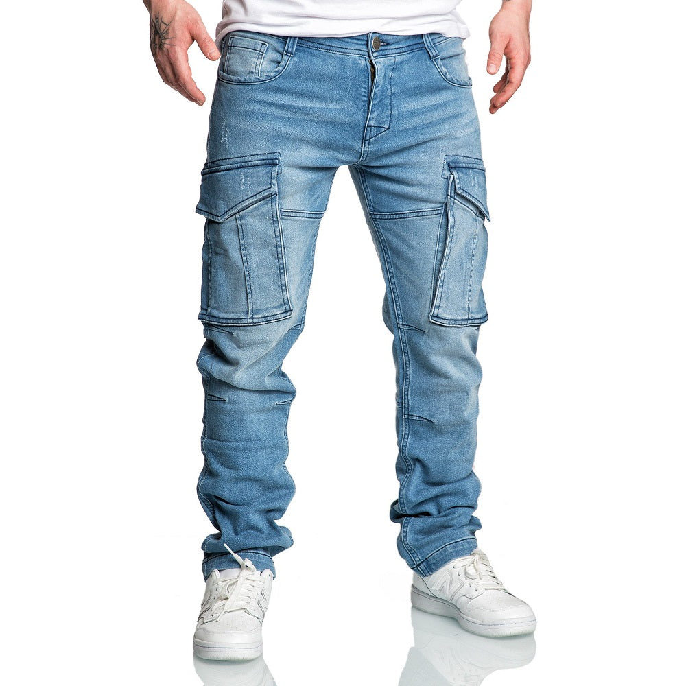 Ljusblåa cargo jeans med skön stretch