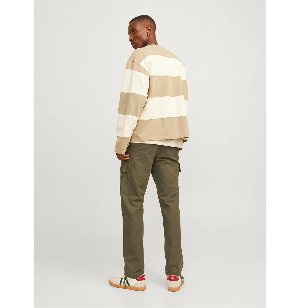 Cargobyxor från jack and jones - olivgröna bakifrån