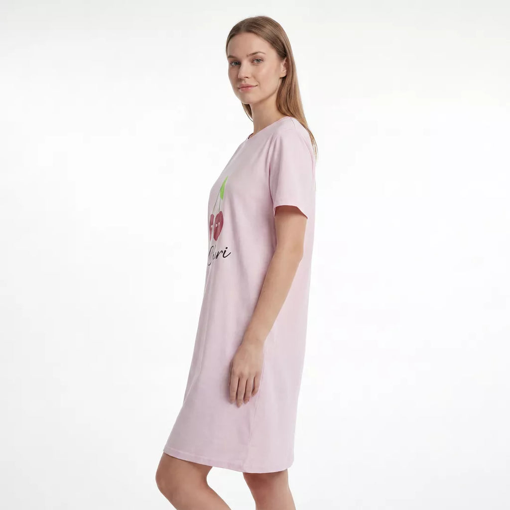 Bekvämt rosa nattlinne med ledig Comfort Fit och kort ärm