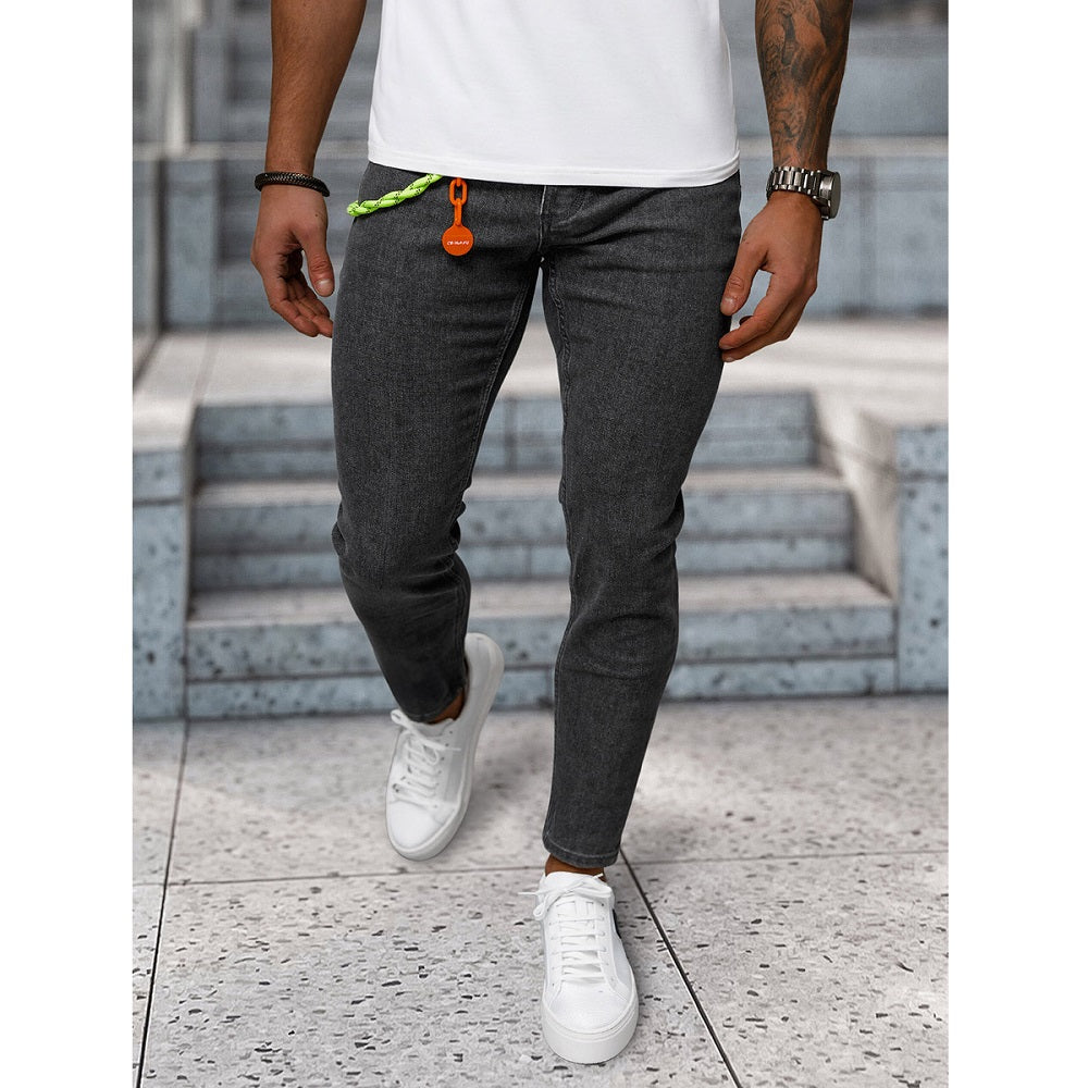 Jeans med hängsmycke - Grafitgråa Herrbyxor framifrån