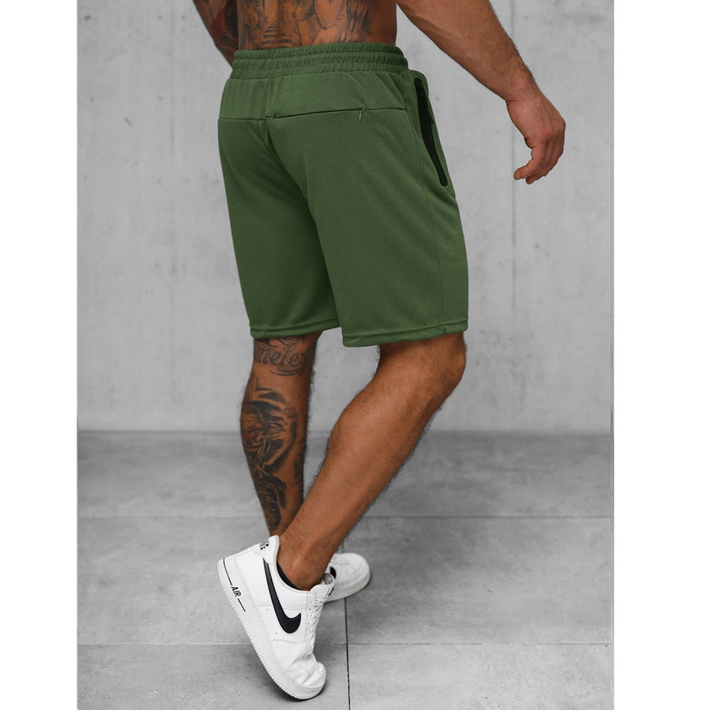 Billiga gröna herrshorts bakifrån