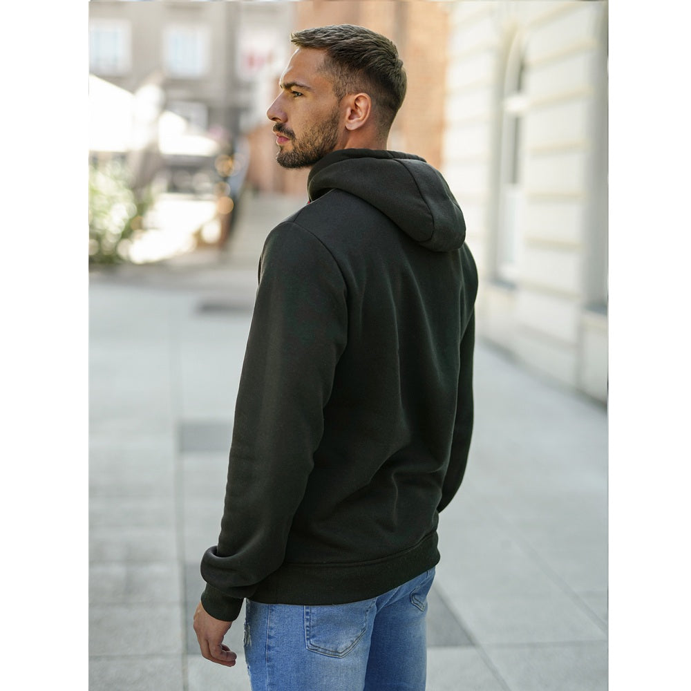 Sportig svart herrtröja med luva bakifrån