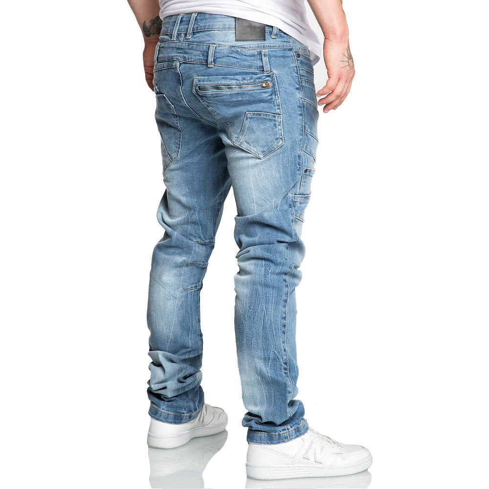 Ljusblåa herrjeans med stretch bild bakifrån