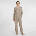 Långärmad leopardmönstrad pyjamaströja för dam i 100% bomull från Gaubert modell framifrån