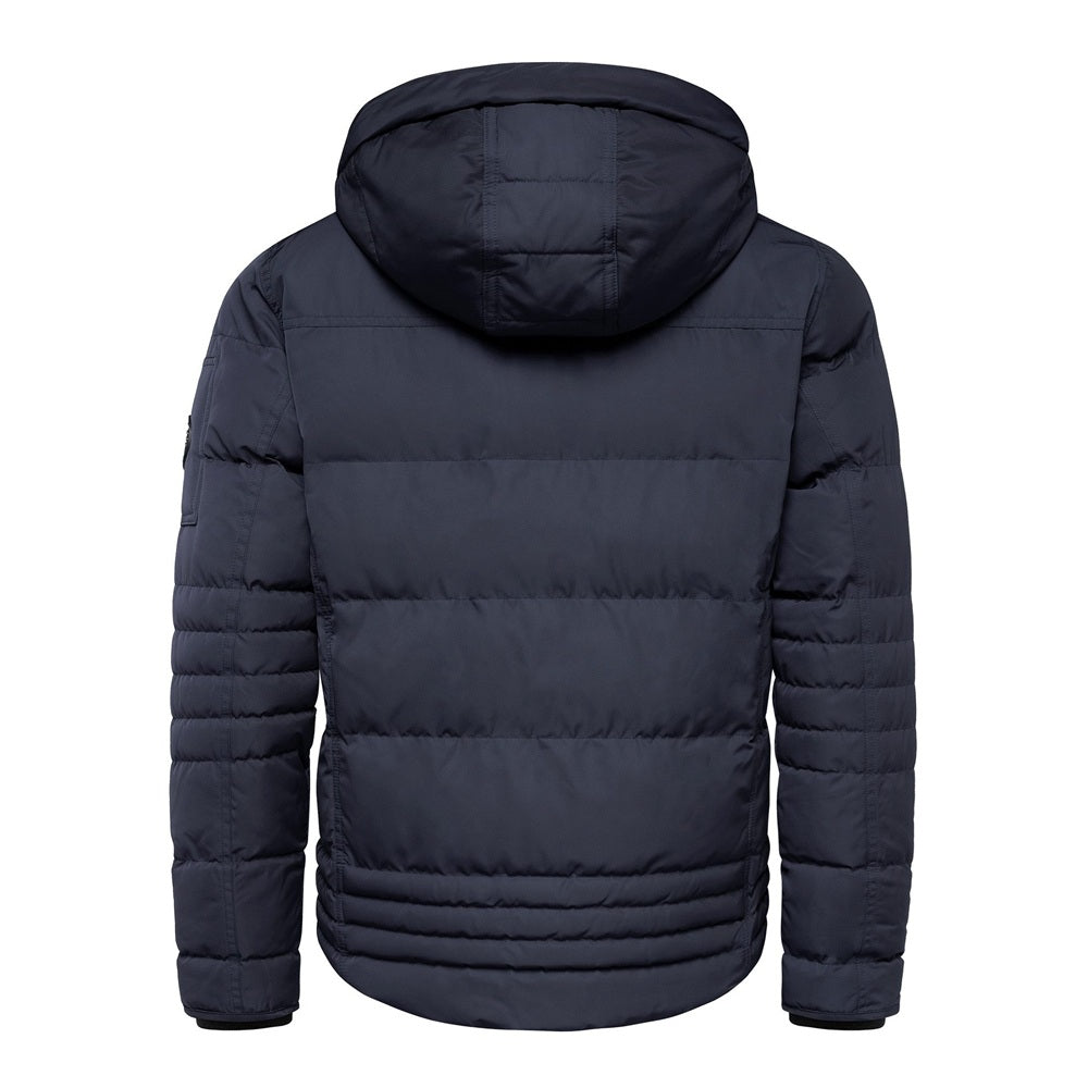 Mörkblå Herrjacka för vintern bakifrån