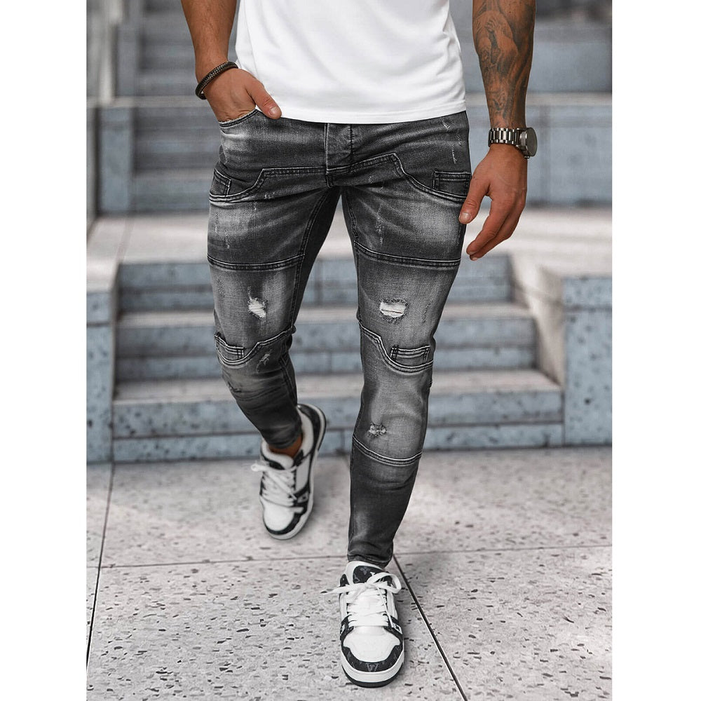 Svarta Slim Fit Jeans - Dekorativa Sömmar framifrån