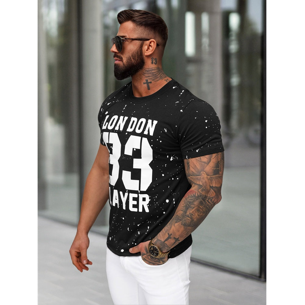 Slim Fit Modell Svart - T-shirt London sidan