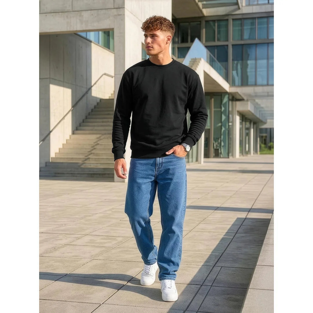Billig svart sweatshirt herr gående modell