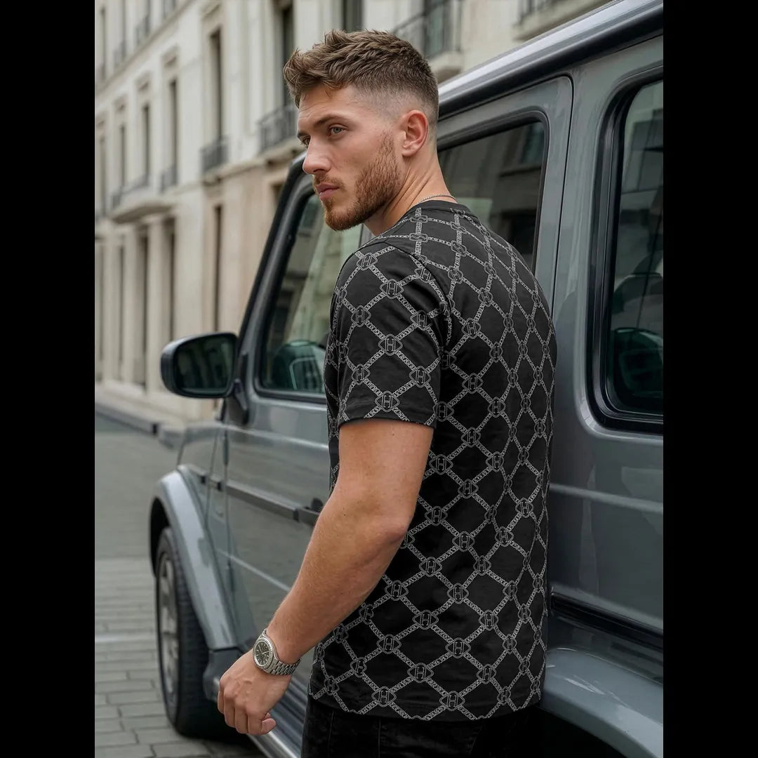 Svart t-shirt herr med mönster bakifrån