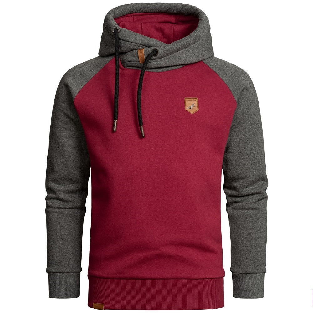 Vinröd hoodie herr med grå ärmar från Amaci & Sons