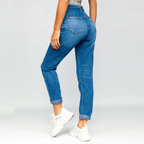 Blåa damjeans med bälte