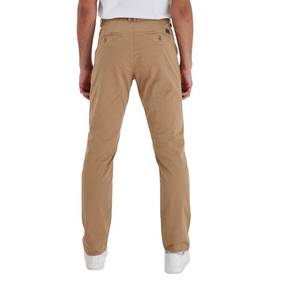 Blend casual herrbyxor BHNIGHT i färgen sand brown bakifrån