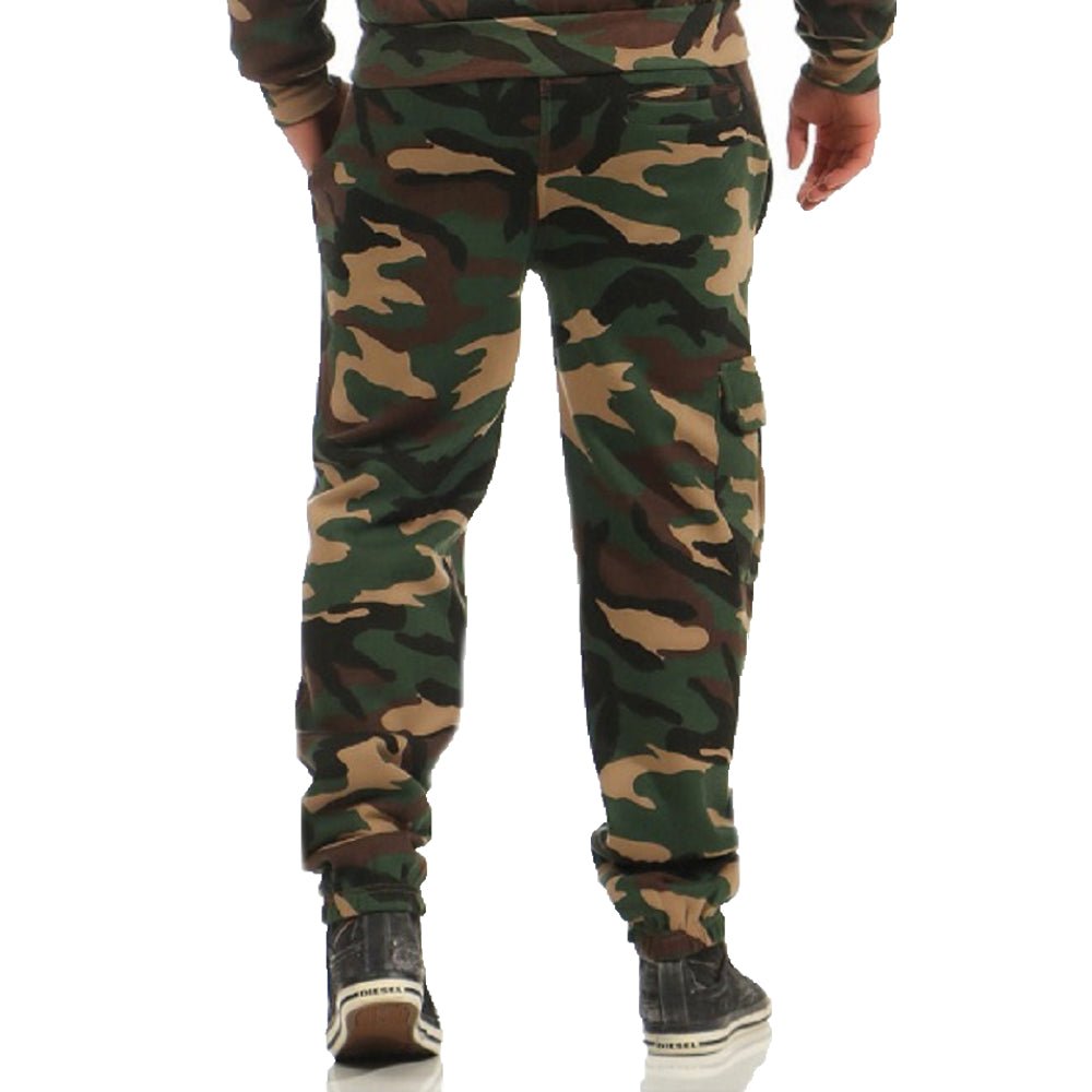 Camouflage mjukisbyxor med cargoficka - modell Boden JHNsport woodland bakifrån