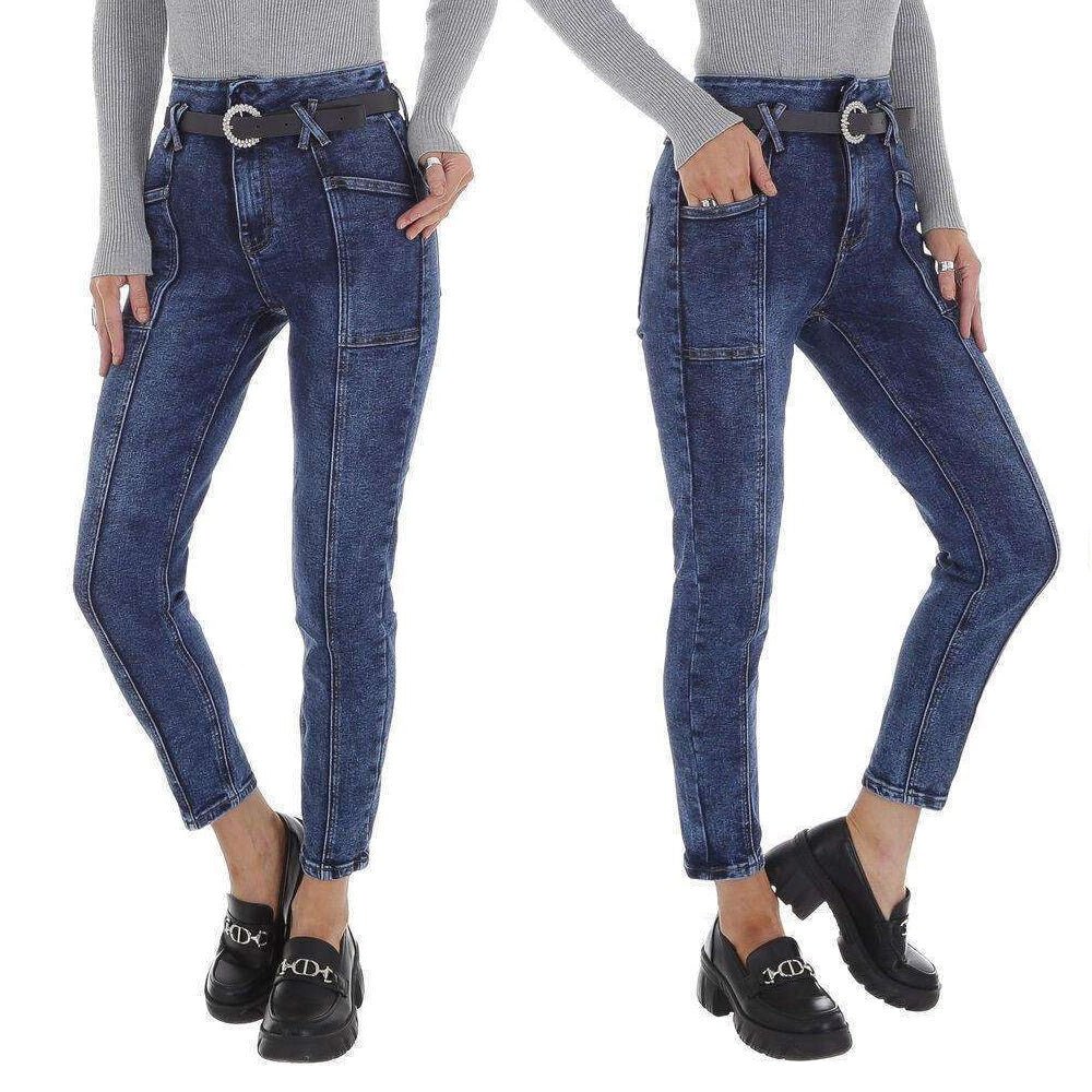 Damjeans med hög midja och bälte ingår