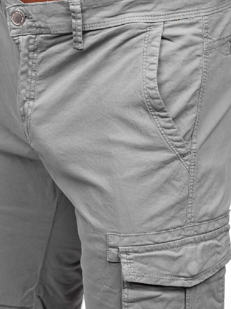 Gråa cargoshorts - Herrkläder zoomad fram