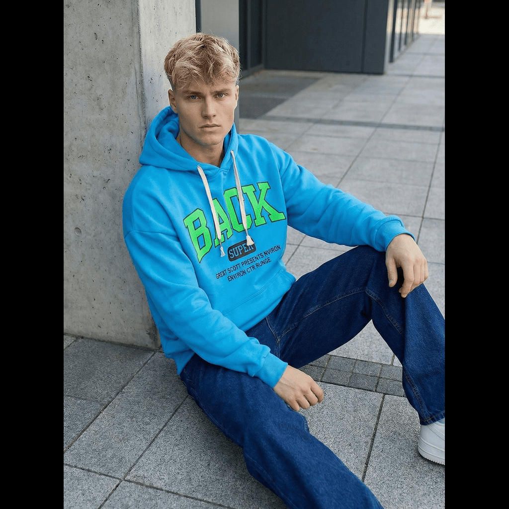 Hoodie ljusblå Back super huvtröja sittandes