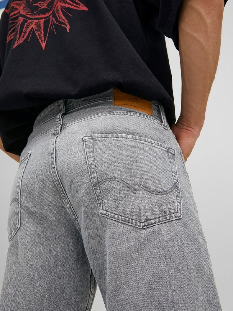 Gråa jeans Chris från Jack & Jones utan stretch zoom bakifrån