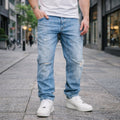 ljusblåa baggy jeans från Amaci & Sons - Herrjeans