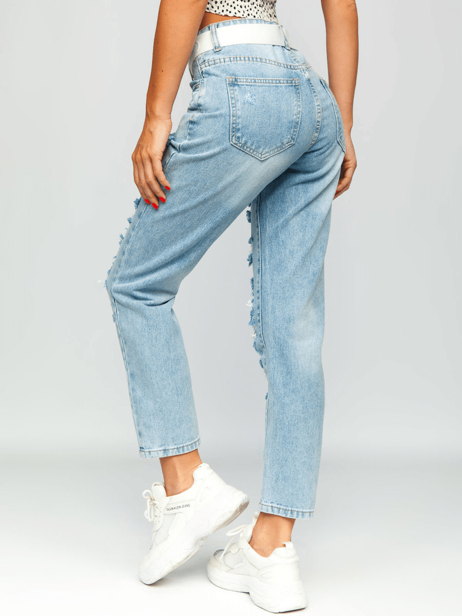 Ljusblå jeans - damjeans bakifrån