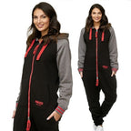 Onesie med luva - superskön jumpsuit svart och röd