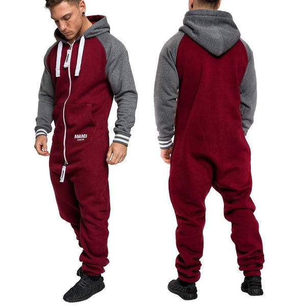 Onesie vinröd med gråa ärmar, praktisk luva