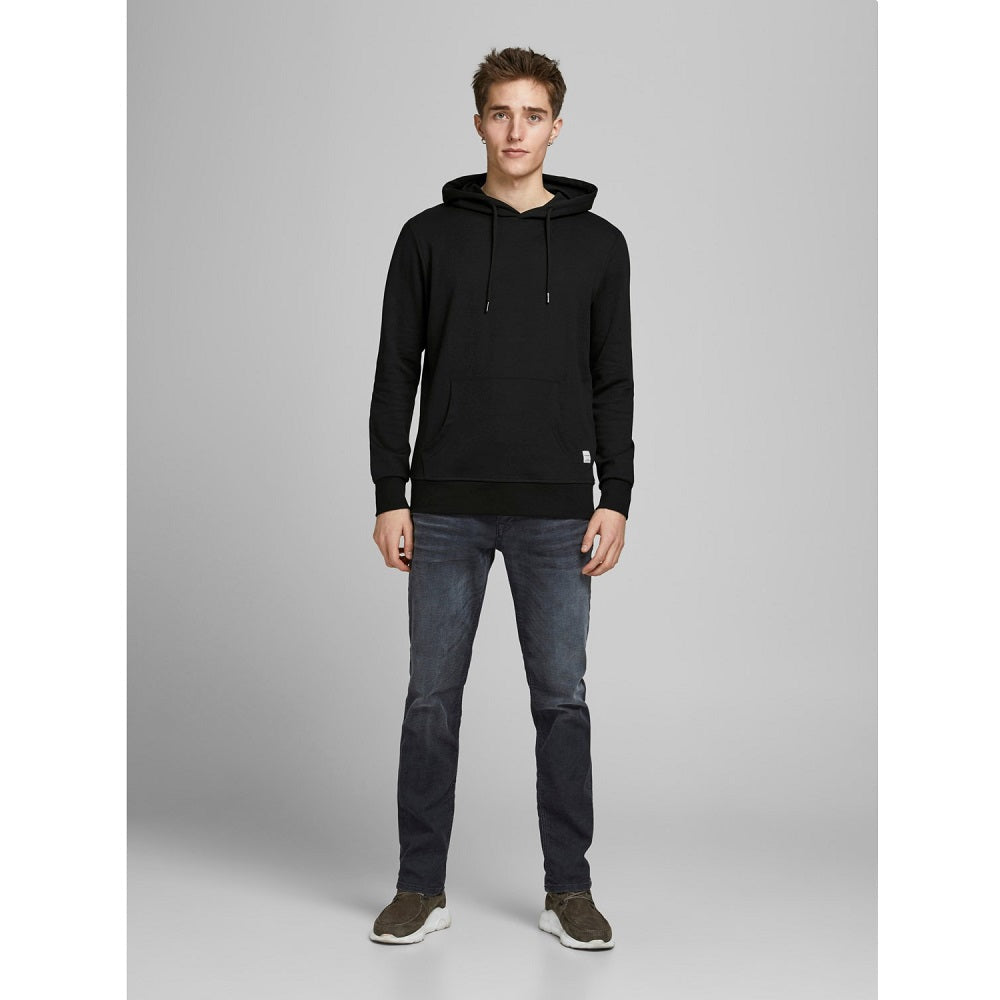 svart basic jack and jones hoodie framifrån