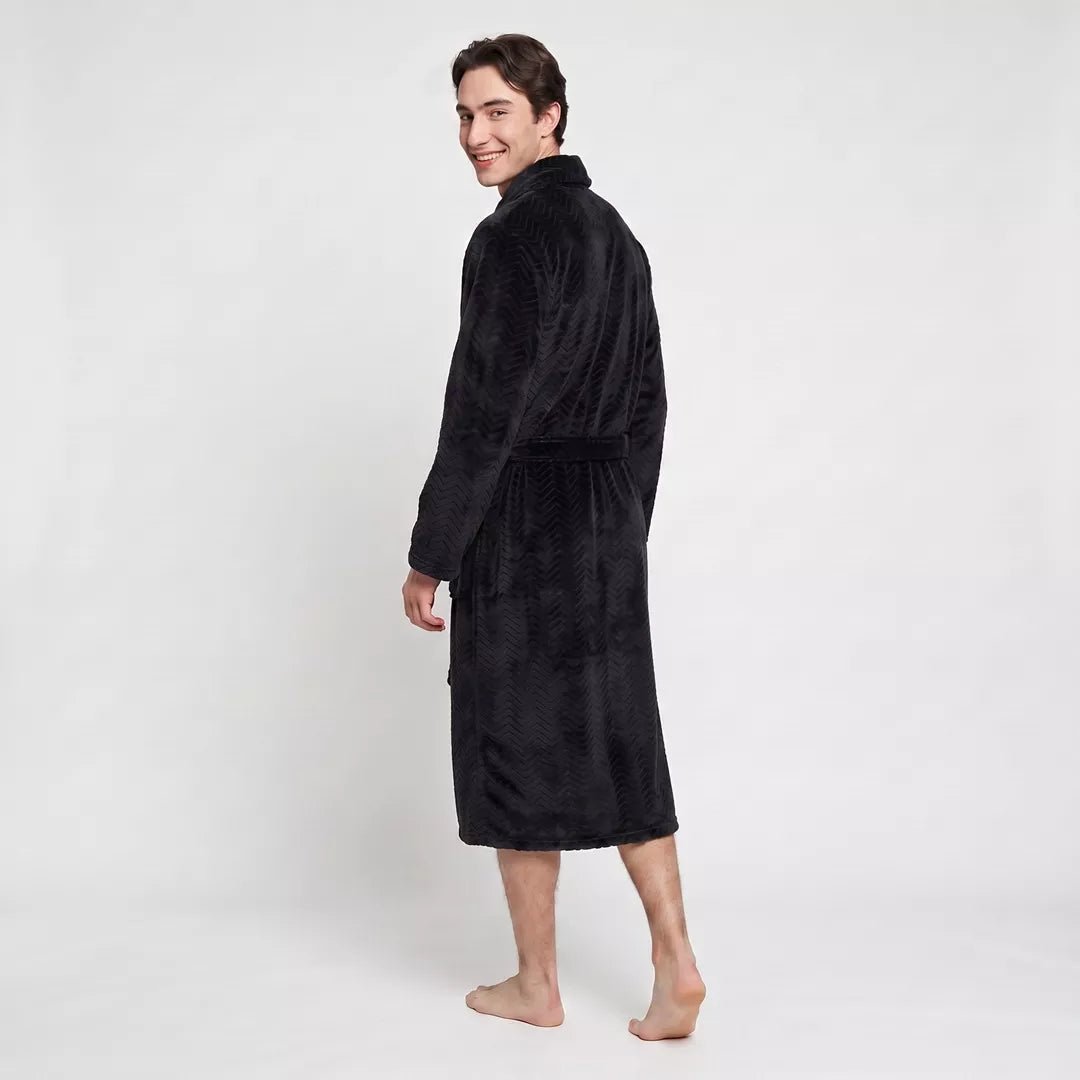 Baksida av svart Gaubert® morgonrock för herr i mjuk coral fleece med extra lång modell.
