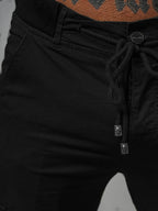 Svart cargobyxa - Herr joggers zoom