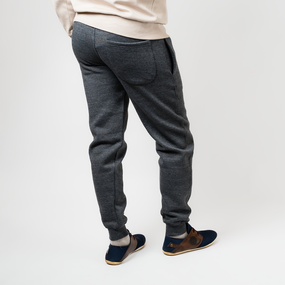 Mjukisbyxor mörkgråa modell Stockholm JHNsport bakifrån